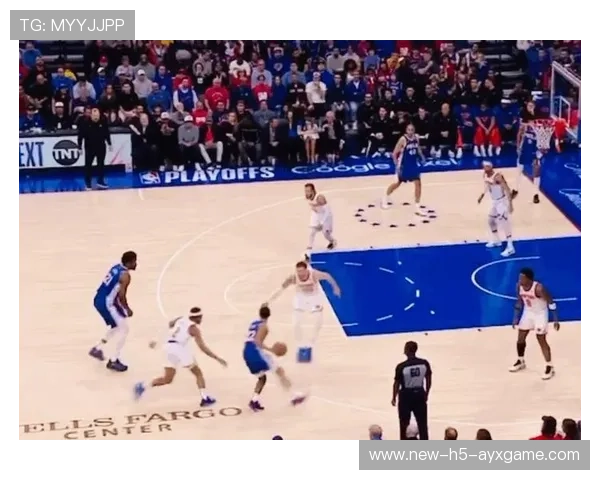 NBA球星后撤步三分炸裂，解说吼到破音